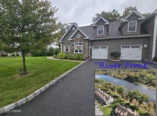 900 Macintosh Way, Matamoras, PA 18336