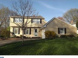 719 Decatur Dr, Mount Laurel, NJ 08054