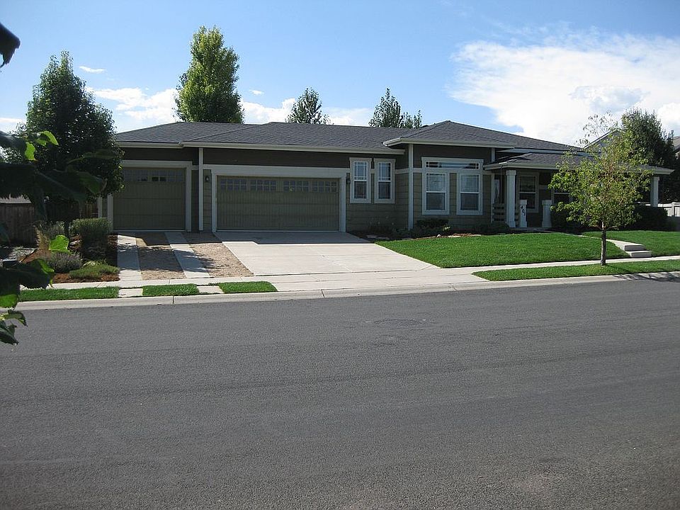 Front view from the street