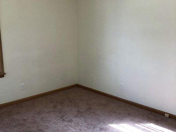 5th image of 317 N White St