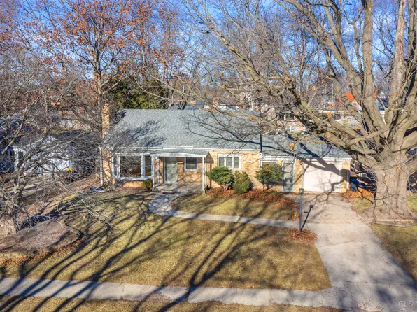 2816 Pelham Rd, Rockford, IL 61107