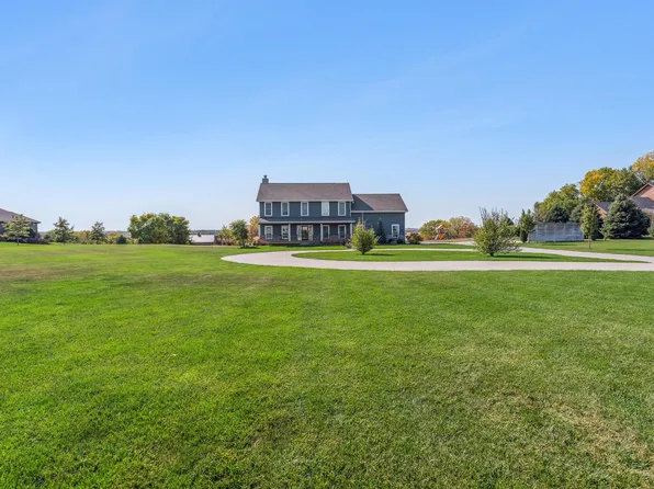 1283 Piedmont Dr, Nickerson, NE 68044