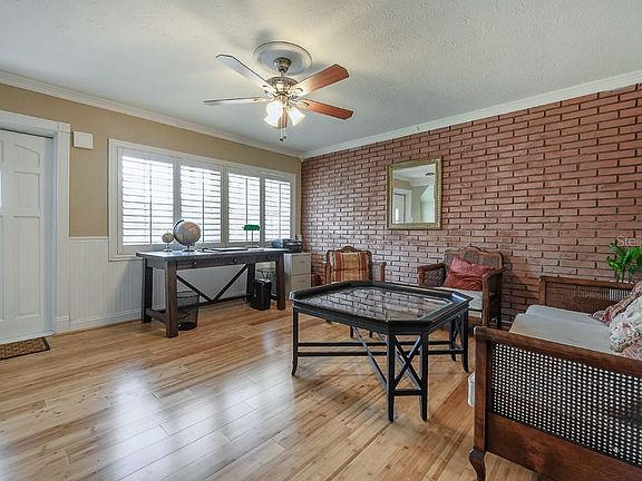 3rd image of 6204 S Richard Ave
