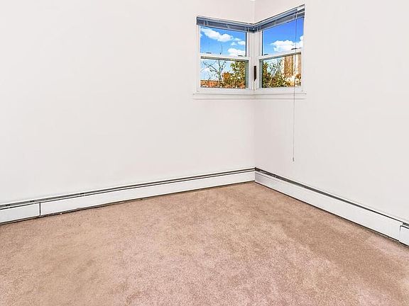 5th image of 3321 Lurting Ave