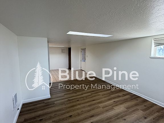 5th image of 439 1/2 E Wyeth St