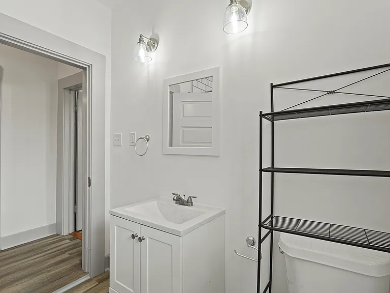 902 E Bolton St #A — Photo 43