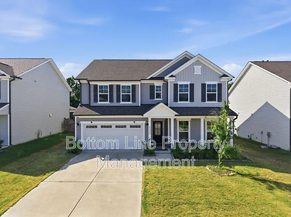 2230 Bethpage Dr, Fuquay Varina, NC 27526