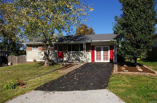 1st image of 10525 Maddox Pl