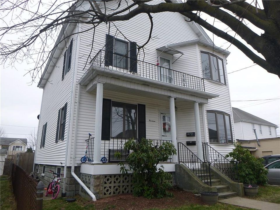 1st image of 14 New Hampshire St