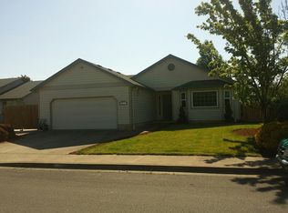 1038 Ash Grove Loop, Creswell, OR 97426