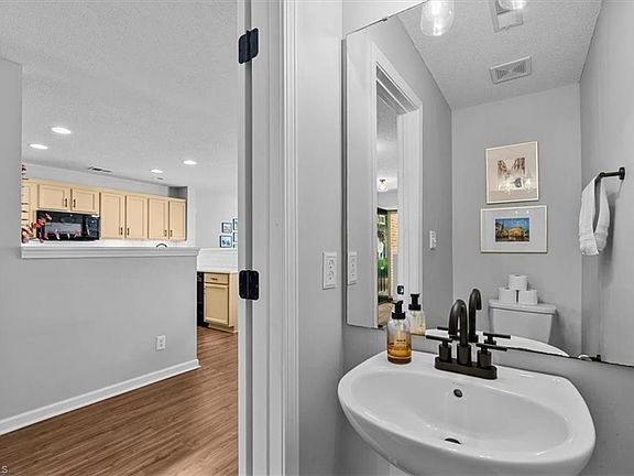 5th image of 5602 Harbor House Dr