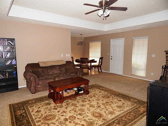 3rd image of 6004 Wilshire Dr