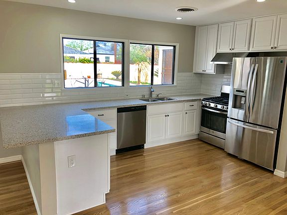 3rd image of 15239 San Jose St