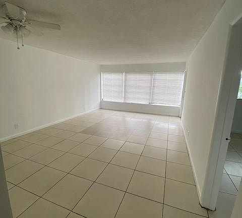 3rd image of 16800 NE 15th Ave APT 206
