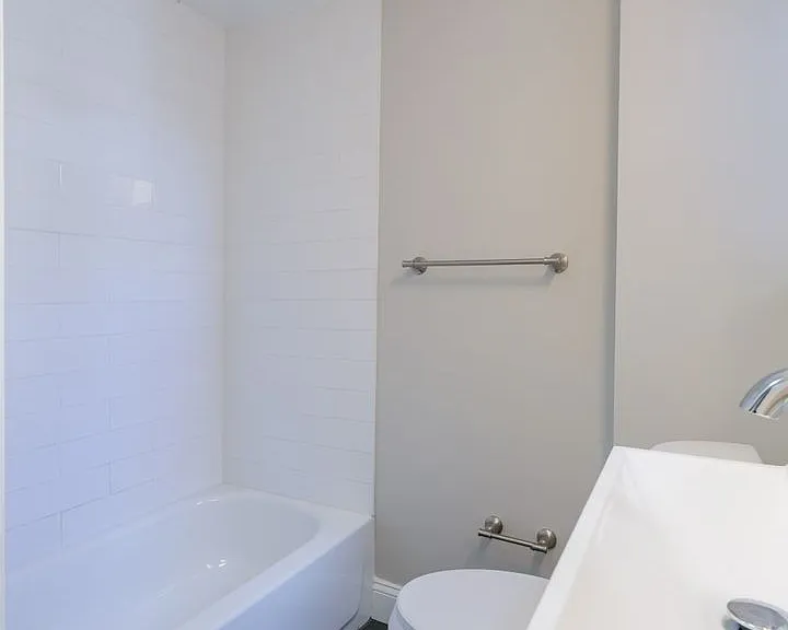 1335 S 8th St — Photo 15