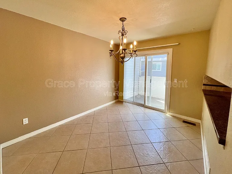 22 S Nome St #C — Photo 6