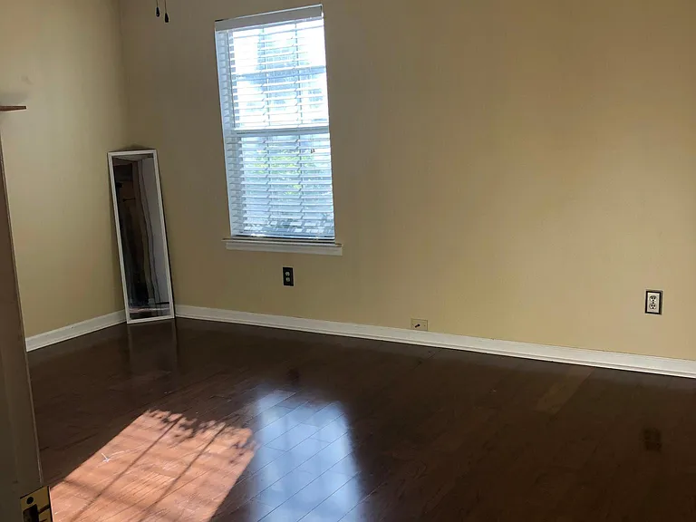 1001 Clifton Ln — Photo 8