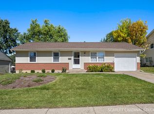 712 Larsen Ave, Streamwood, IL 60107