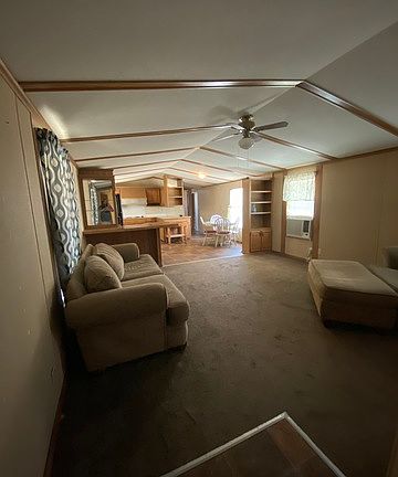 2nd image of 3188 County Road 307