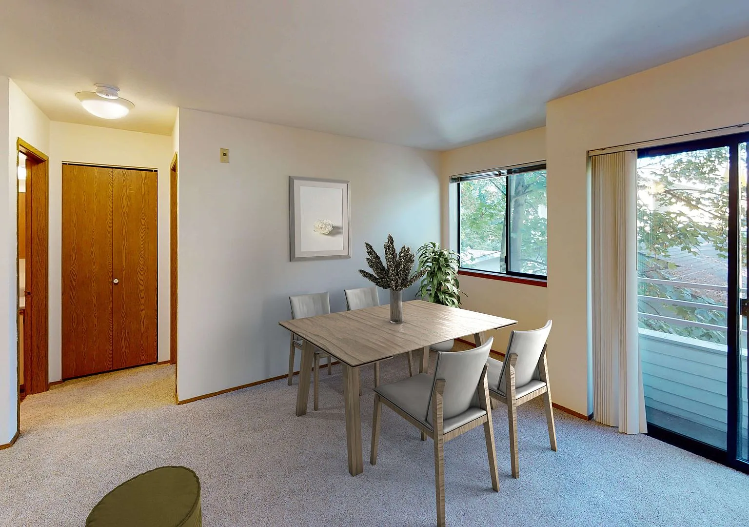 6813 Live Steps To Green Lake Park And Retail Core — Photo 4