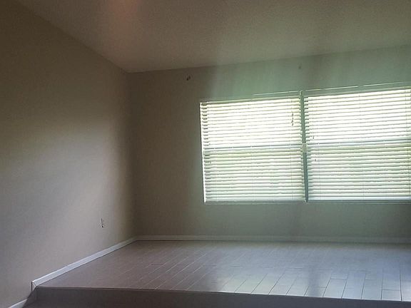 4th image of 7249 Moss Leaf Ln