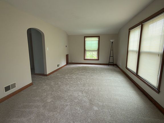 3rd image of 1925 E Norwich Ave #A