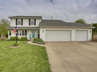 405 S Calhoun St, Tolono, IL 61880