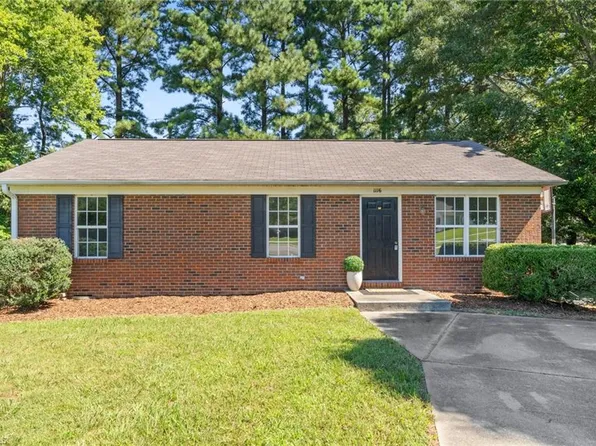1116 Raleigh Ct, High Point, NC 27262