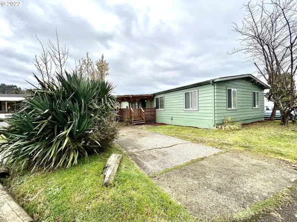 1000 N 8th St Space 59, Reedsport, OR 97467