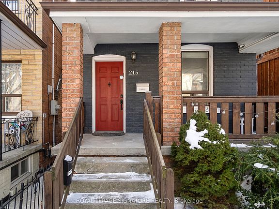 3rd image of 215 Yarmouth Rd