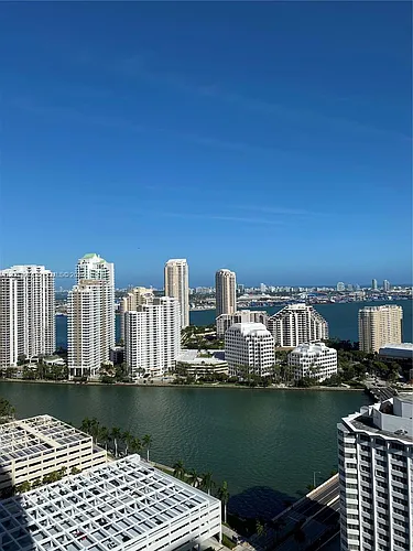 950 Brickell Bay Dr Photo 1