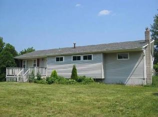 33 Stony Run Rd, Newburgh, NY 12550