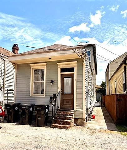 1st image of 621 Harmony St