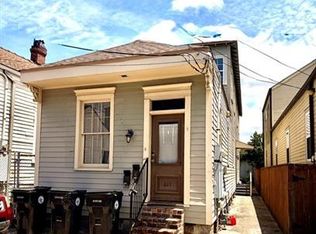 621 Harmony St, New Orleans, LA 70115