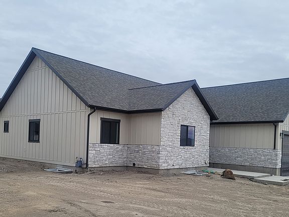 2nd image of 1363 W Shelby Ln