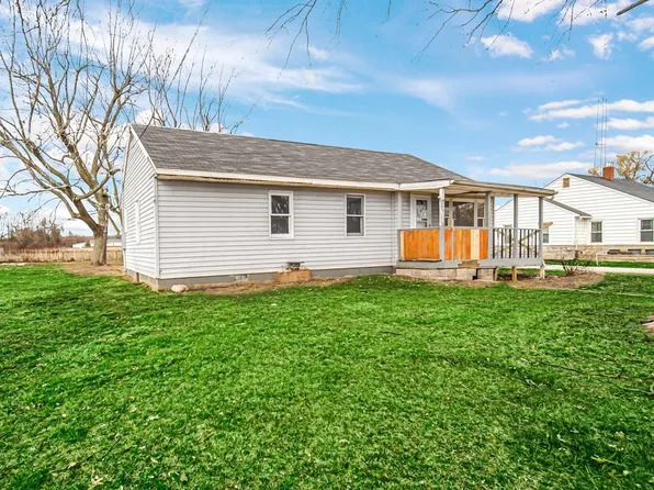 990 N Madison St, Kewanna, IN 46939