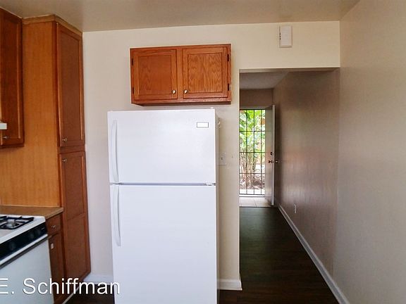 2nd image of 552 D St