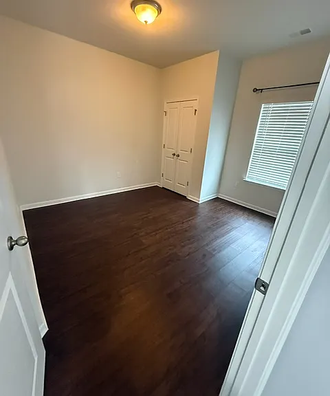 2705 Spring Valley Dr — Photo 10