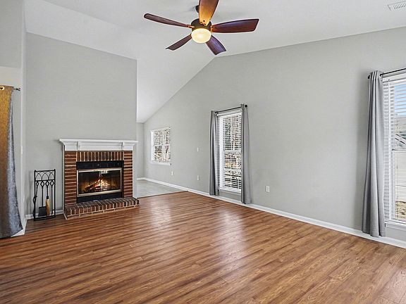 4th image of 13906 Eden Ct