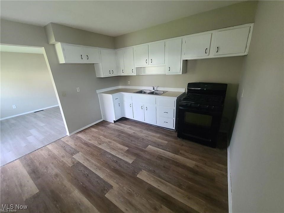 2nd image of 3892 E 143rd St