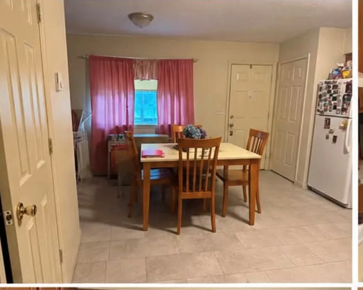 2 bed, 1.5 bath, 1105 sqft, $1,650 — Photo 2