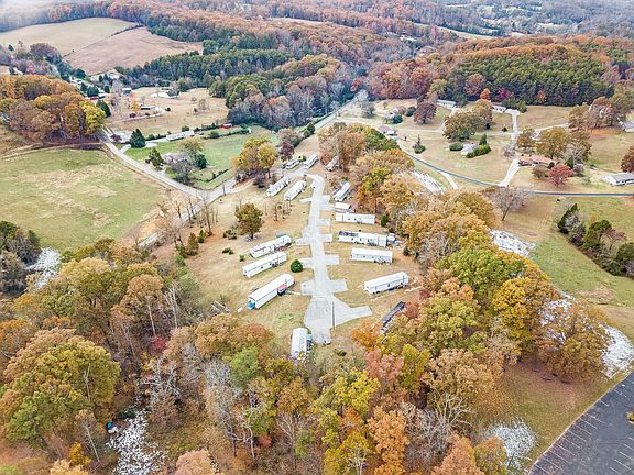 4th image of 920 Old Dandridge Pike