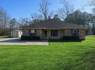 37 Camellia Rd, Carriere, MS 39426