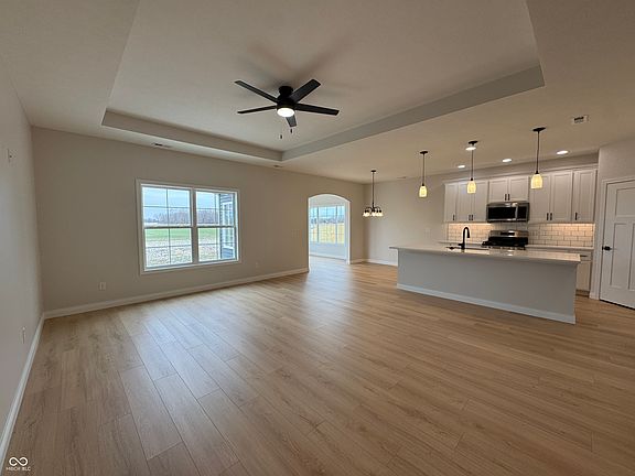 3rd image of 2489 Fiona Dr