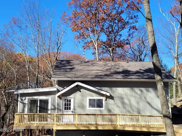 520 Maple Ridge Dr, Lords Valley, PA 18428