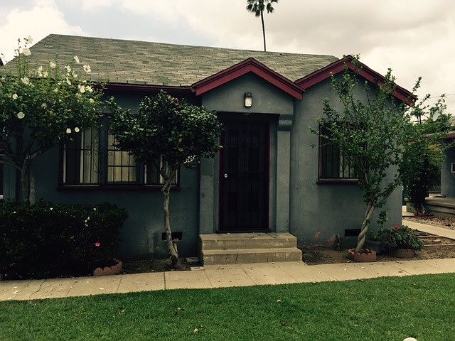1st image of 5643 1/2 Huntington Drive N # First Floor