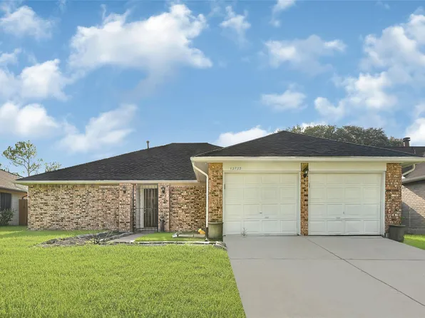 13723 Rocky Bluff Dr, Houston, TX 77085