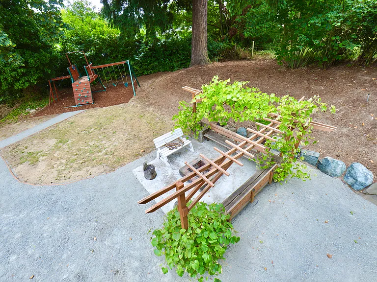 38011 Military Rd S — Photo 5