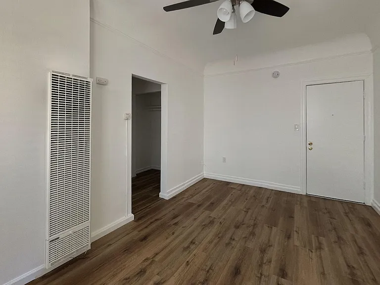 130 S Coronado Street — Photo 5