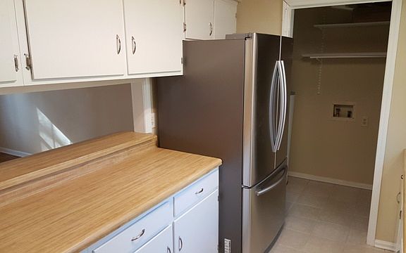 3rd image of 8201 Goldenrod Dr